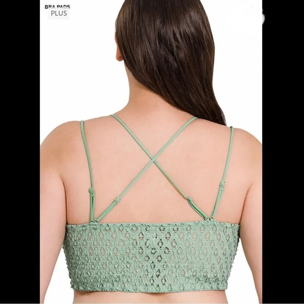 75. Plus Size Dusty Lavender Crochet Lace Bralette W/ removable Bra Pads NWT